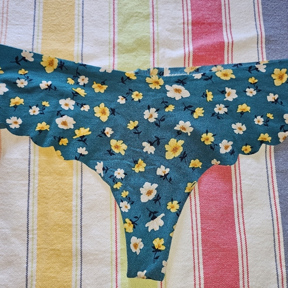 PINK Victoria's Secret Assorted Floral and Lace Thong Panties - Set Of 6 - Picture 4 of 14